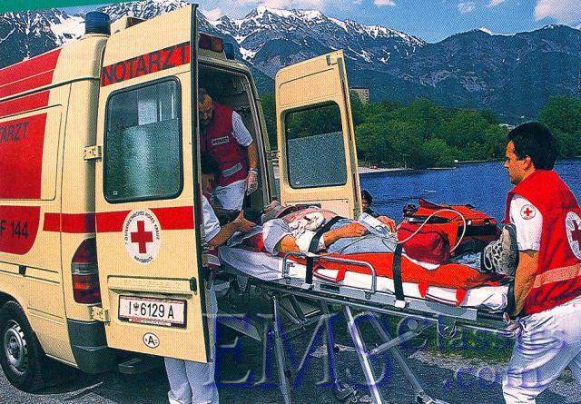 2000AustrianRedCross,photoRettungsMagazin.jpg