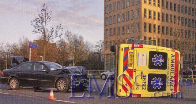 2009Mercedes,Leiden,photoVVNAmbulancezorg.jpg