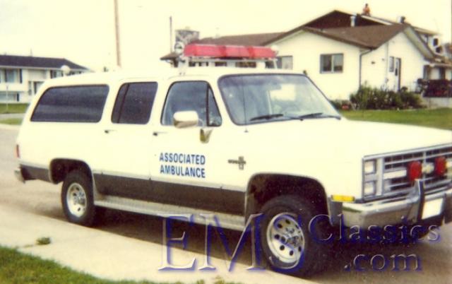 673SA1988GM4X4,neighbouronroof,Associated,MayerthorpeABtrade.jpg