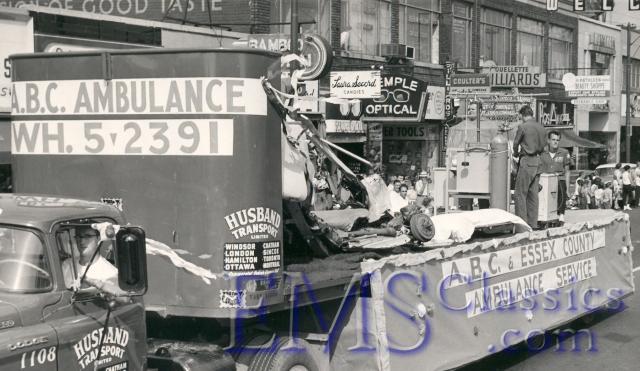 ABCAmbulance,WindsorON,photoLenLanglois.jpg