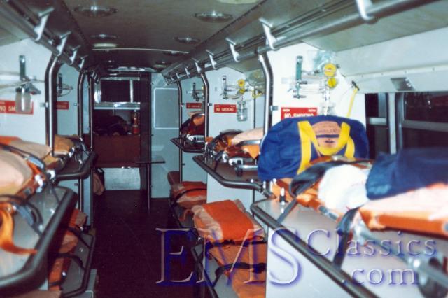 MutiplePatientBus03,12patientcapacity,photoRomanChorostil.jpg