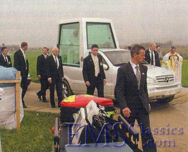 UK2005MercedesPopemobile,photoRettungsMagazin.jpg