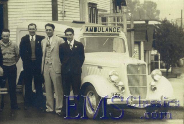 x1935Ford,CourtenayFD,phLawrenceBurns.jpg