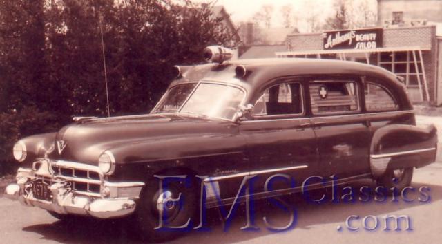 x1949SuperiorCadillac,DumontNJ,phRichLitton.jpg