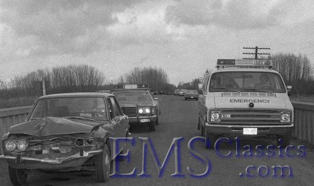 x1974StrathroyDodge,76mockaccidentSpruceHome,photoPAHistoricalSociety.jpg